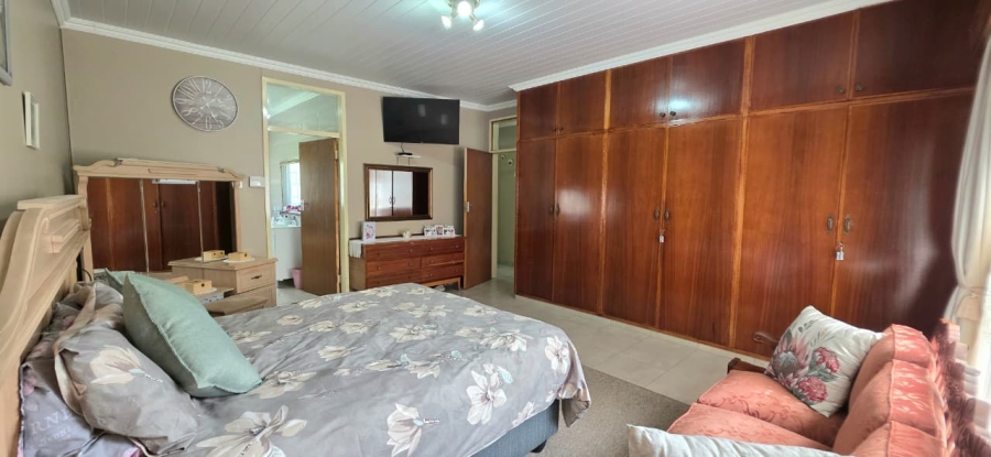 4 Bedroom Property for Sale in Jan Cillierspark Free State
